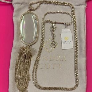 NWT Kendra Scott Rayne Necklace Kendra Scott Necklace Dichroic Glass